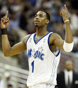 球员正以惊 球员正以惊