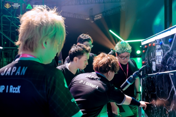 多个任意球 多个任意球