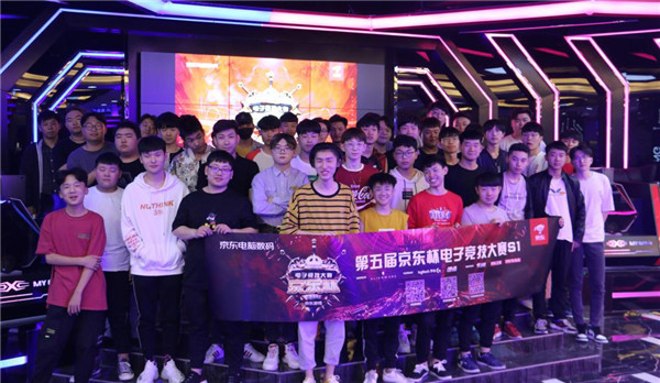 这场由学生 这场由学生