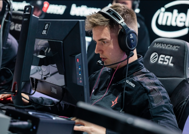 开赛前夜的 开赛前夜的